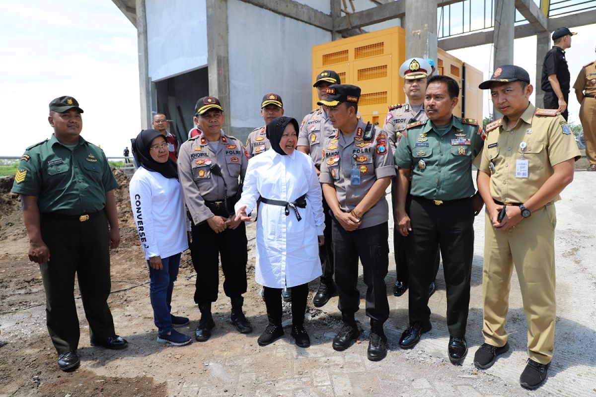 Antisipasi banjir, Risma bersama Kapolrestabes Surabaya cek rumah pompa