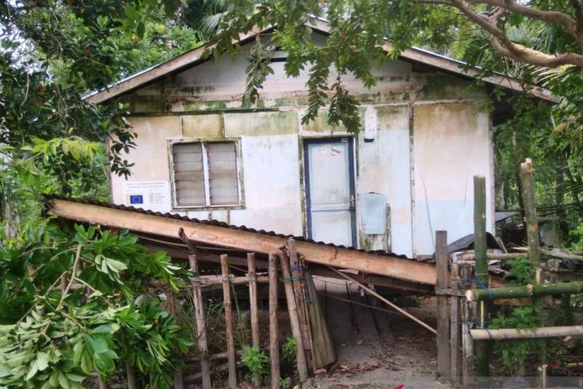 Kantor Bupati, pasar, dan rumah warga rusak akibat gempa di Simeulue