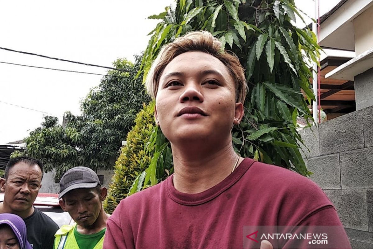 Rizky Febian lapor polisi terkait adanya kejanggalan kematian ibunya