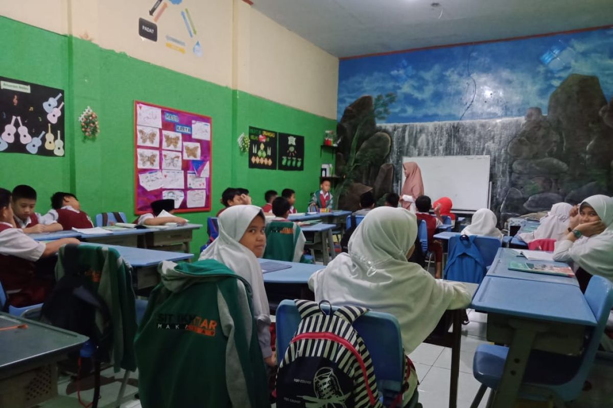 Aktvitas sekolah mulai normal pada hari kedua pasca liburan