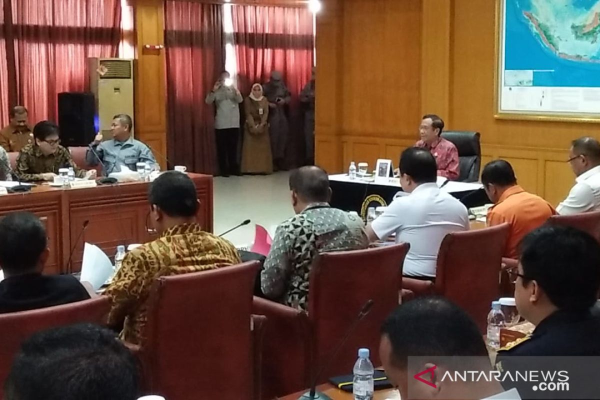 Menko Polhukam rapat soal pengamanan laut