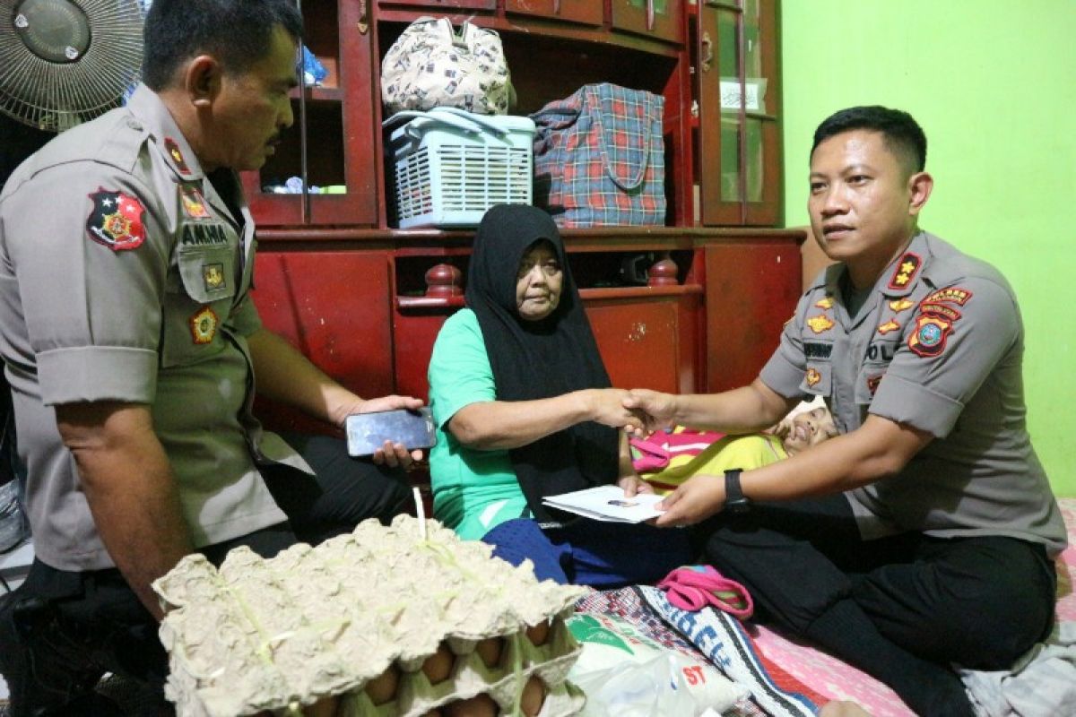 Kapolres Simalungun beri bantuan keluarga kurang mampu