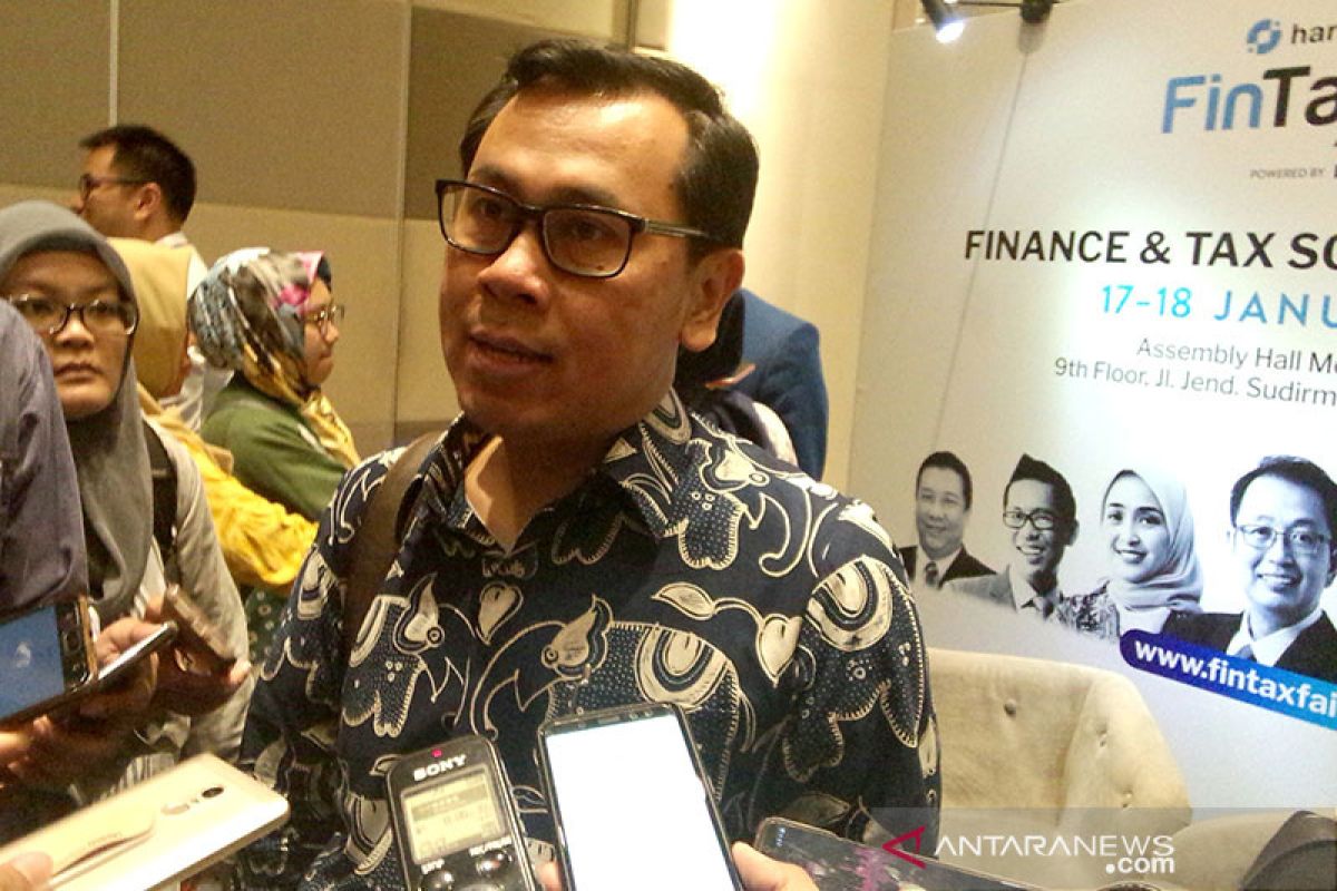 Pengamat: Realisasi penerimaan pajak naik turun perlu diantisipasi