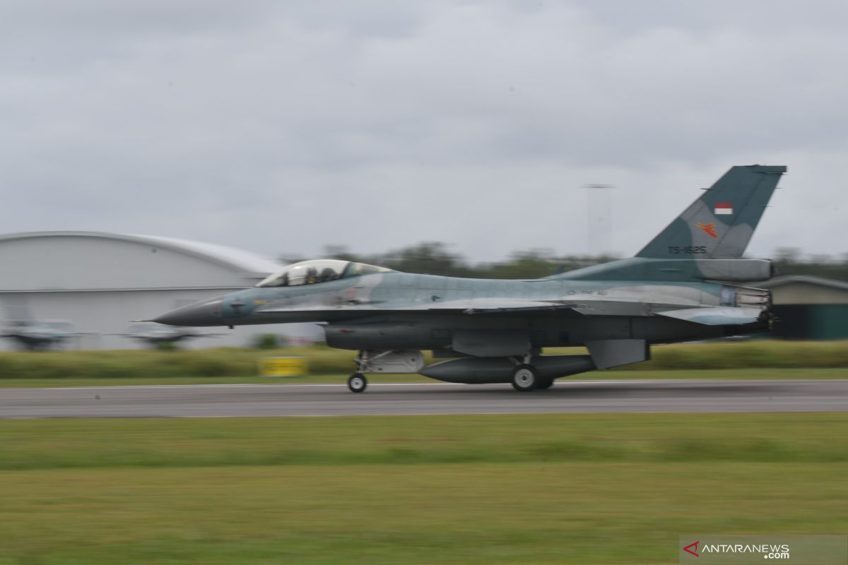 F-16 dikerahkan ke Natuna