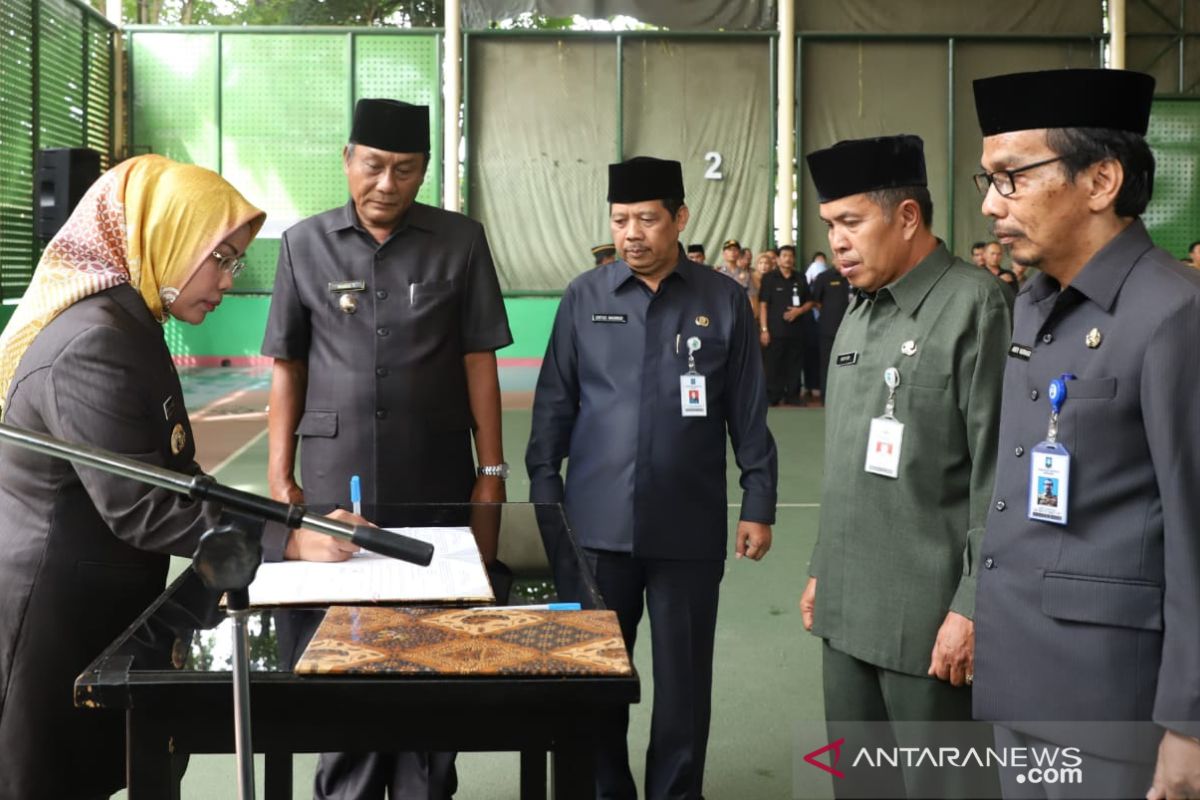 Bupati Tatu minta pejabat di kecamatan siaga bencana