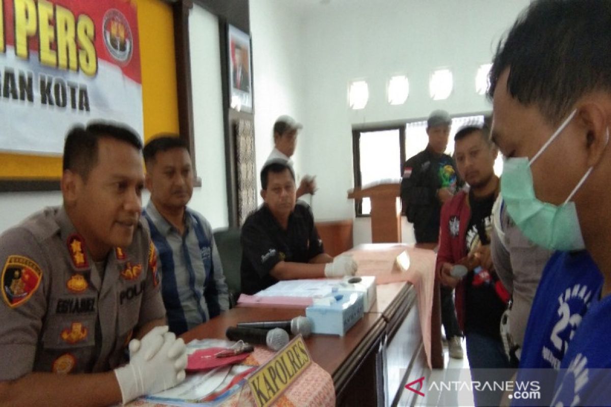 Polresta Pekalongan bekuk dua tersangka pencurian