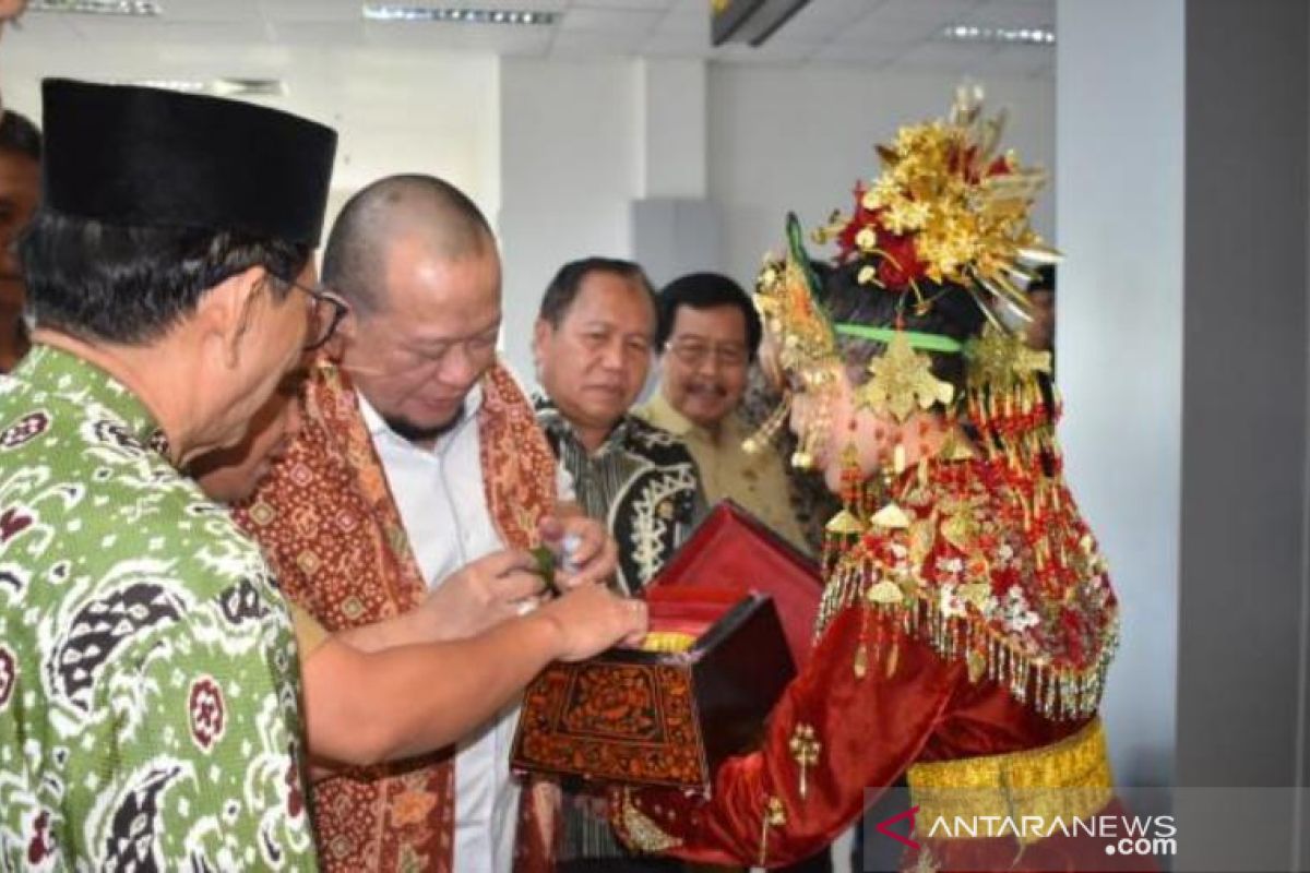 Wagub perkenalkan lada Babel ke Ketua DPD RI