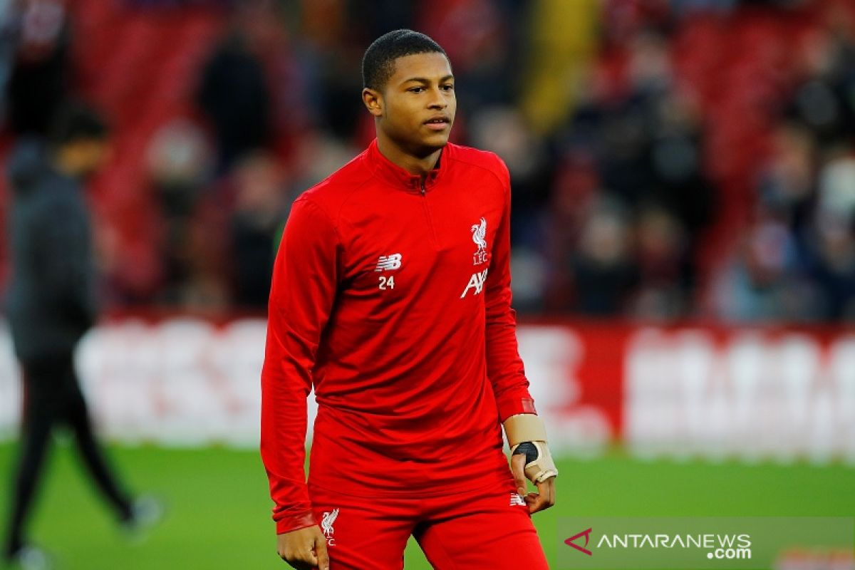 Liverpool resmi pinjamkan Rhian Brewster ke Swansea