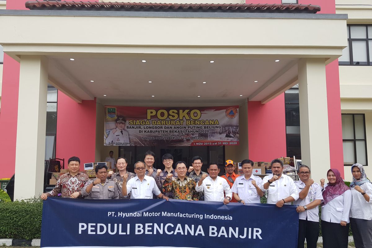 HMMI serahkan bantuan logistik untuk korban banjir Bekasi