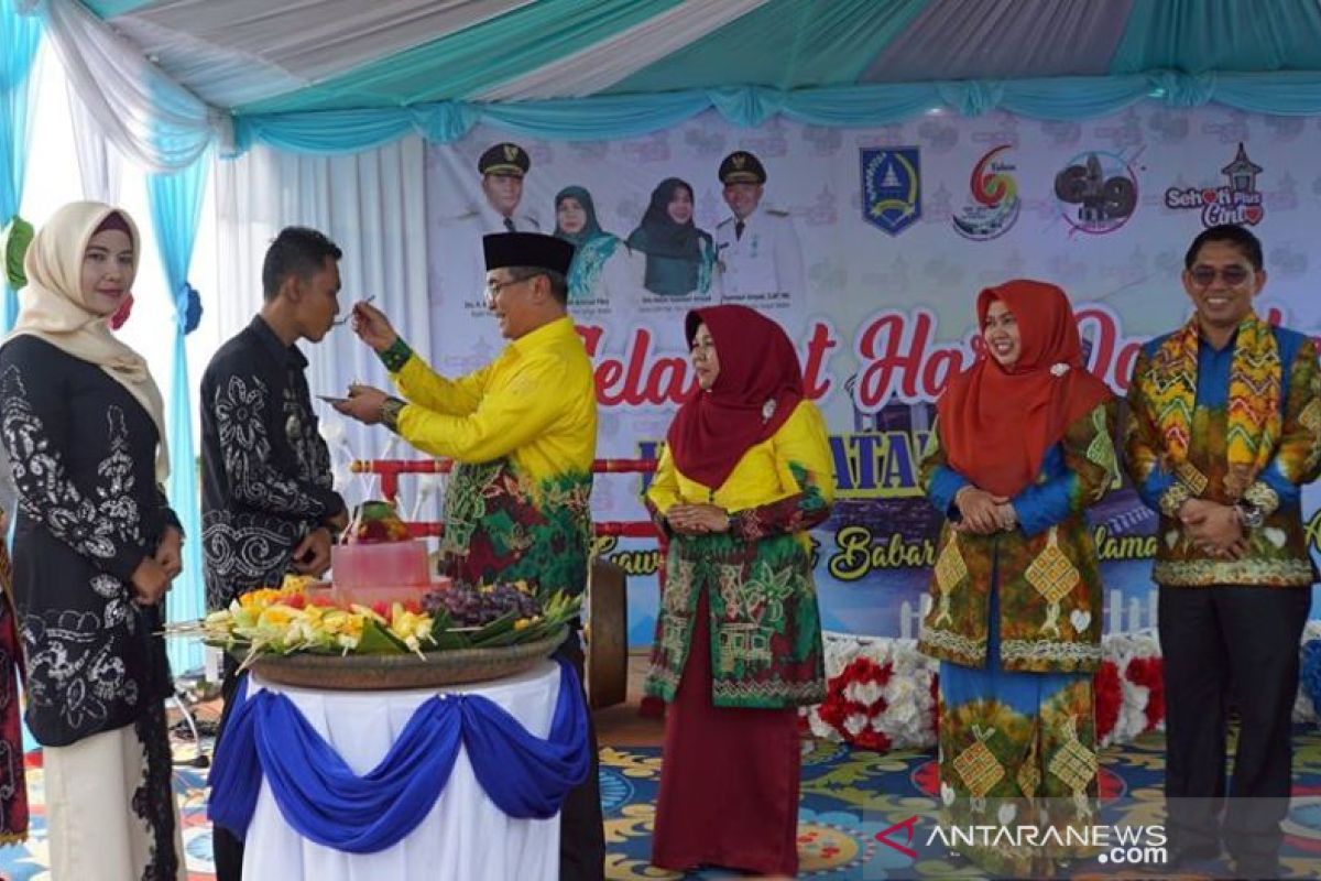 Hari Jadi Kecamatan Daha Selatan 10.000 buah kue tradisional dihidangkan