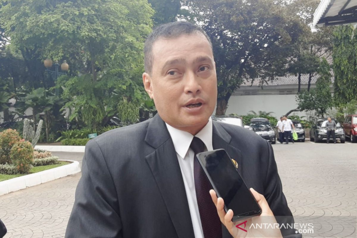 Kadisparekraf DKI Cucu Ahmad Kurnia meninggal karena sesak nafas