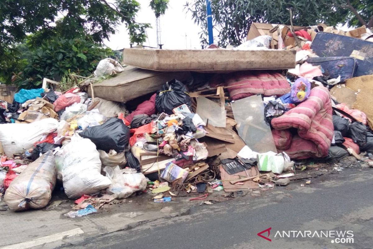 Terdeteksi sebanyak 36 titik terparah sampah di Jakarta Barat