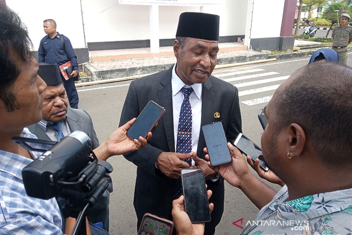 Wagub Papua Barat: Warga harus siap hadapi cuaca ekstrem