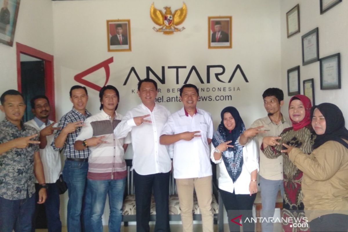 Anggota DPR RI Kunjungi Kantor LKBN Antara Babel