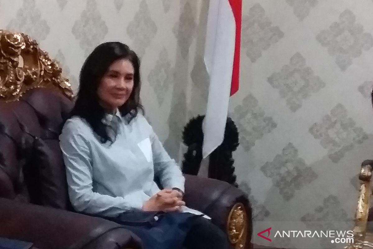 Ketua Komisi IX DPR RI janji bantu atasi masalah RS Liun Kendage