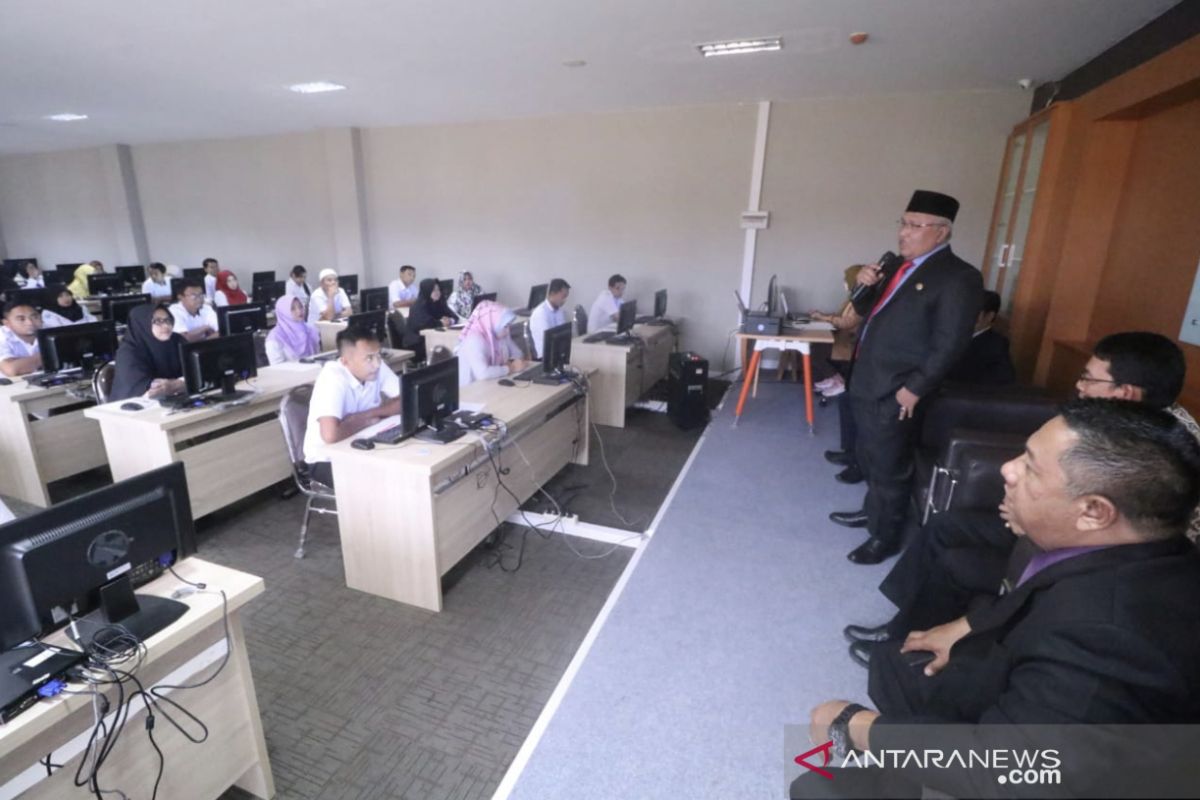 Sebenyak 321 peserta ikut simulasi tes CPNS sistem CAT