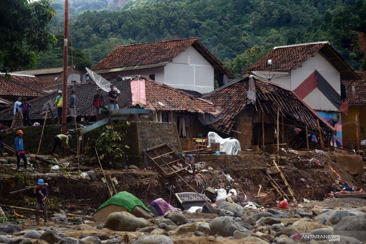 Warga korban banjir Lebak akan terima dana renovasi rumah