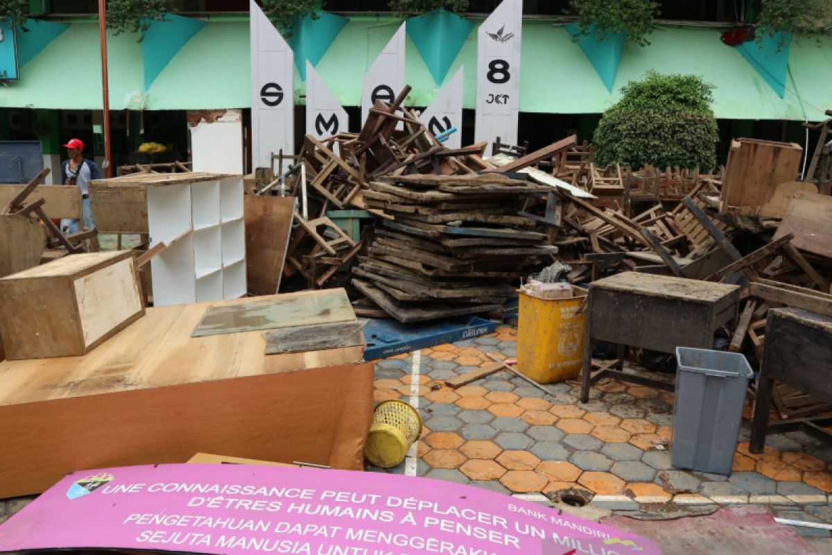 SMAN 8 pindahkan KBM ke UI antisipasi banjir susulan