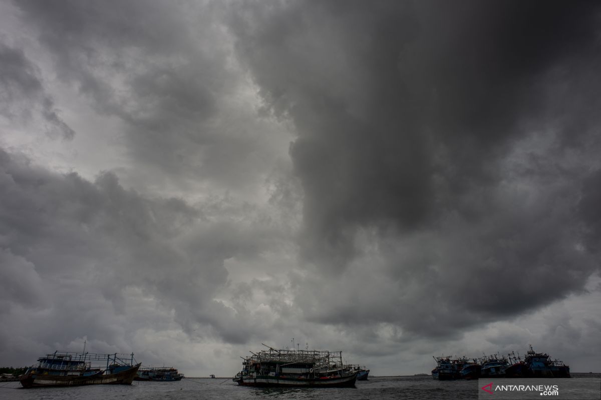 BMKG warns of tropical cyclone Claudia in East Nusa Tenggara