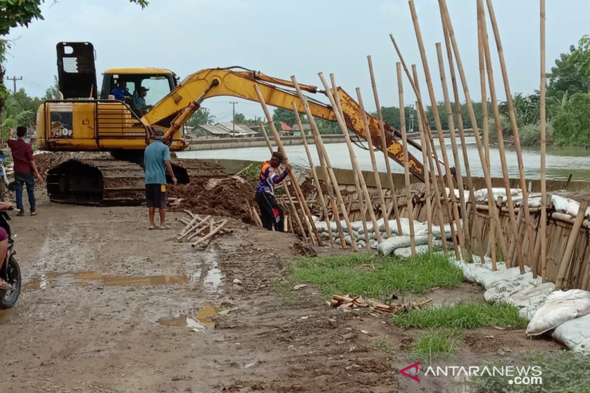 Warga pesisir utara Bekasi minta pemerintah perbaiki tanggul Citarum