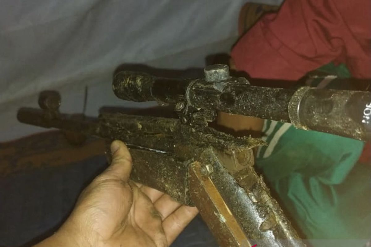 Warga serahkan senjata api rakitan sisa konflik Aceh ke polisi
