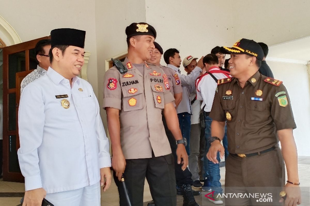 Bupati Barito Timur nonaktifkan tiga kepala desa karena alasan ini