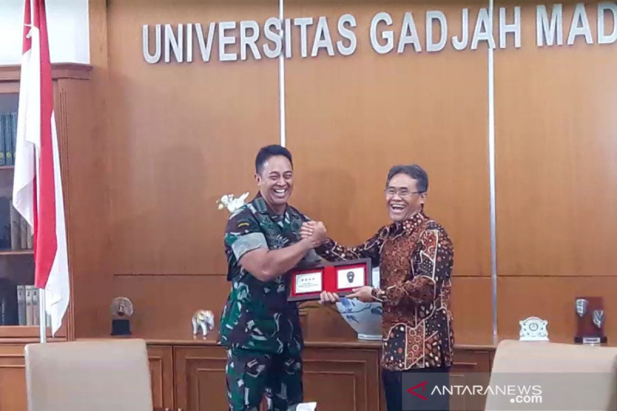 TNI AD-UGM sepakati kerja sama program pascasarjana untuk prajurit