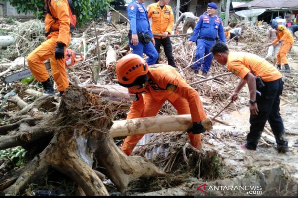 Tanggamus tetapkan tiga lokasi tanggap bencana pascabanjir bandang