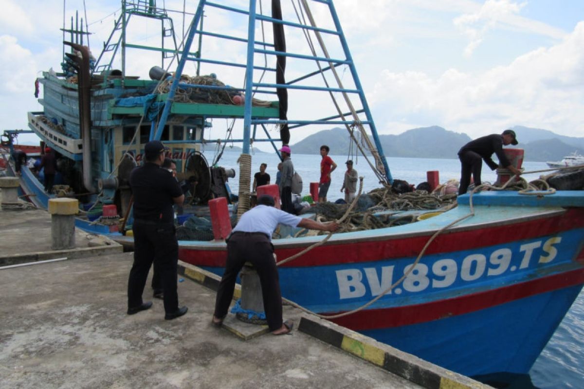 Menteri Edhy: Kapal pencuri ikan bisa dimanfaatkan nelayan