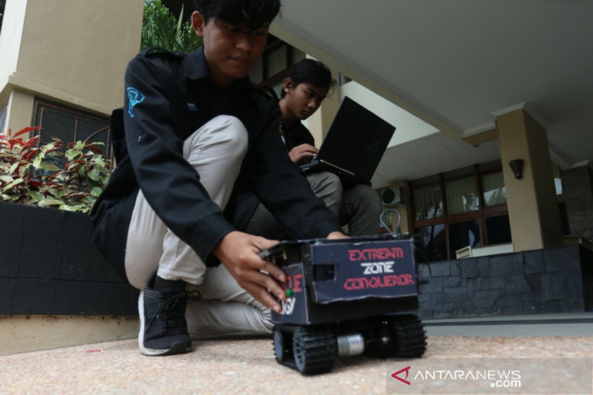Rescue UGV, robot penemu korban bencana, ciptaan mahasiswa UNS