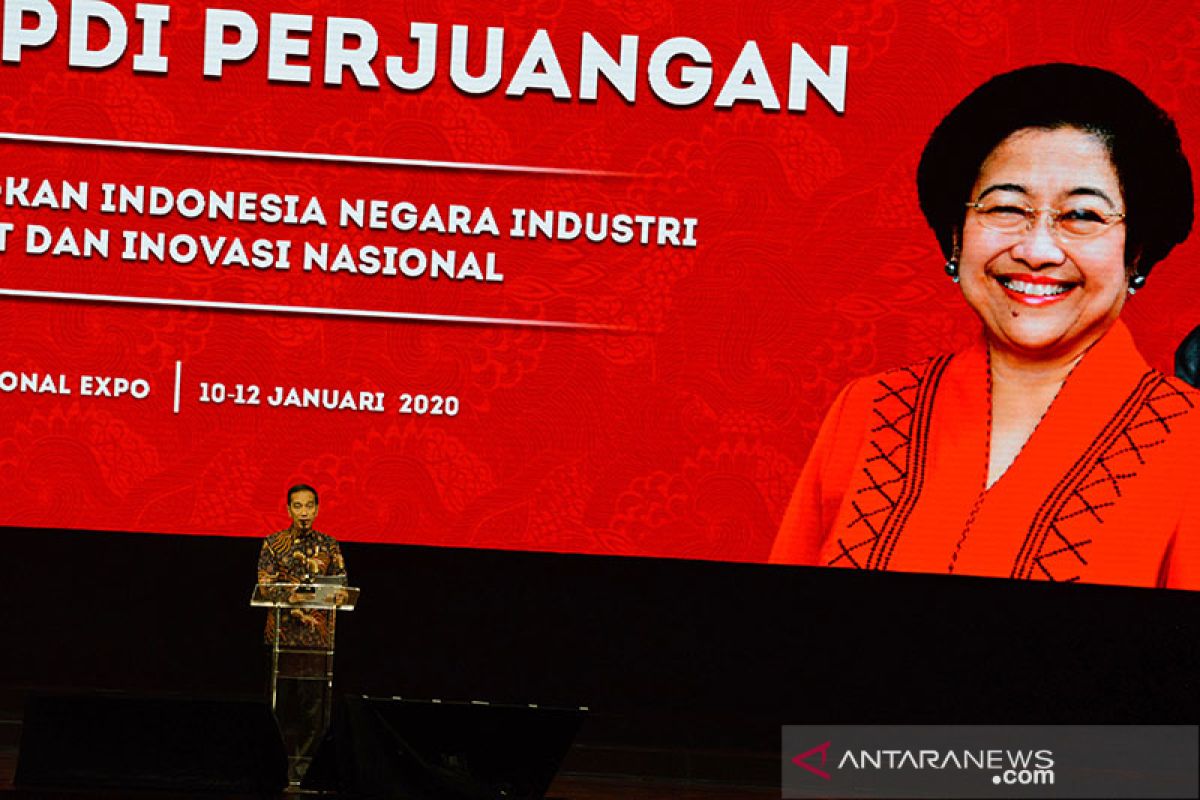 Presiden Jokowi laporkan kondisi ekonomi Indonesia pada HUT PDIP