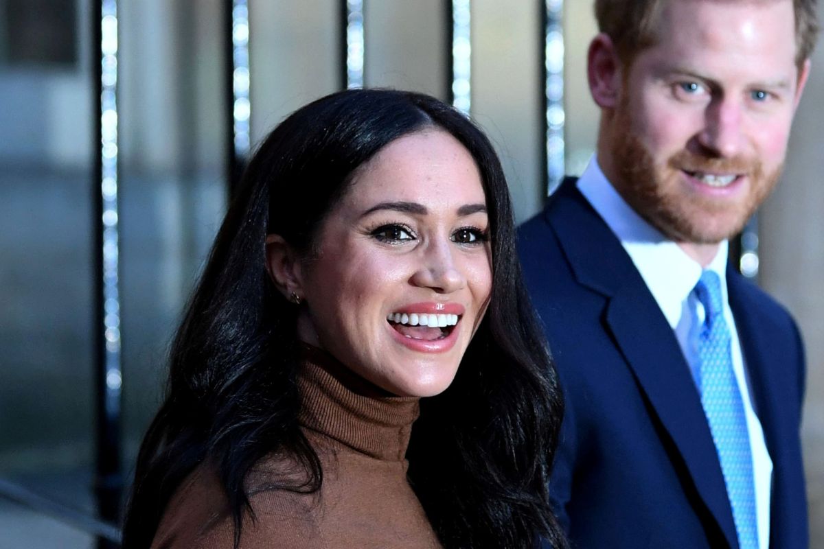 Makna penampilan Meghan Markle saat tinggalkan istana