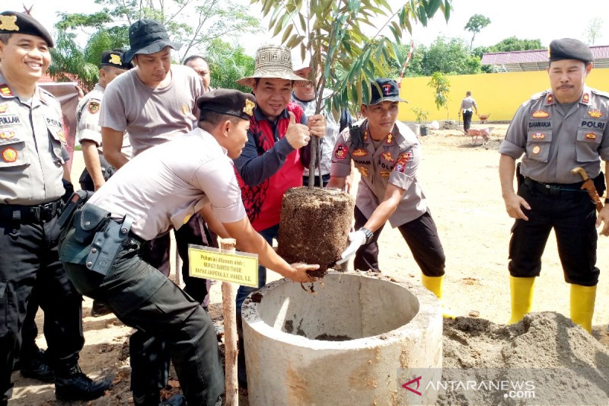 Program Polri Peduli Penghijauan bantu entaskan stunting di Bartim