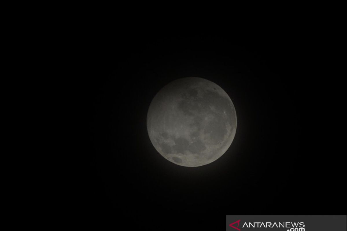 Kemenag Aceh amati puncak gerhana bulan Penumbra