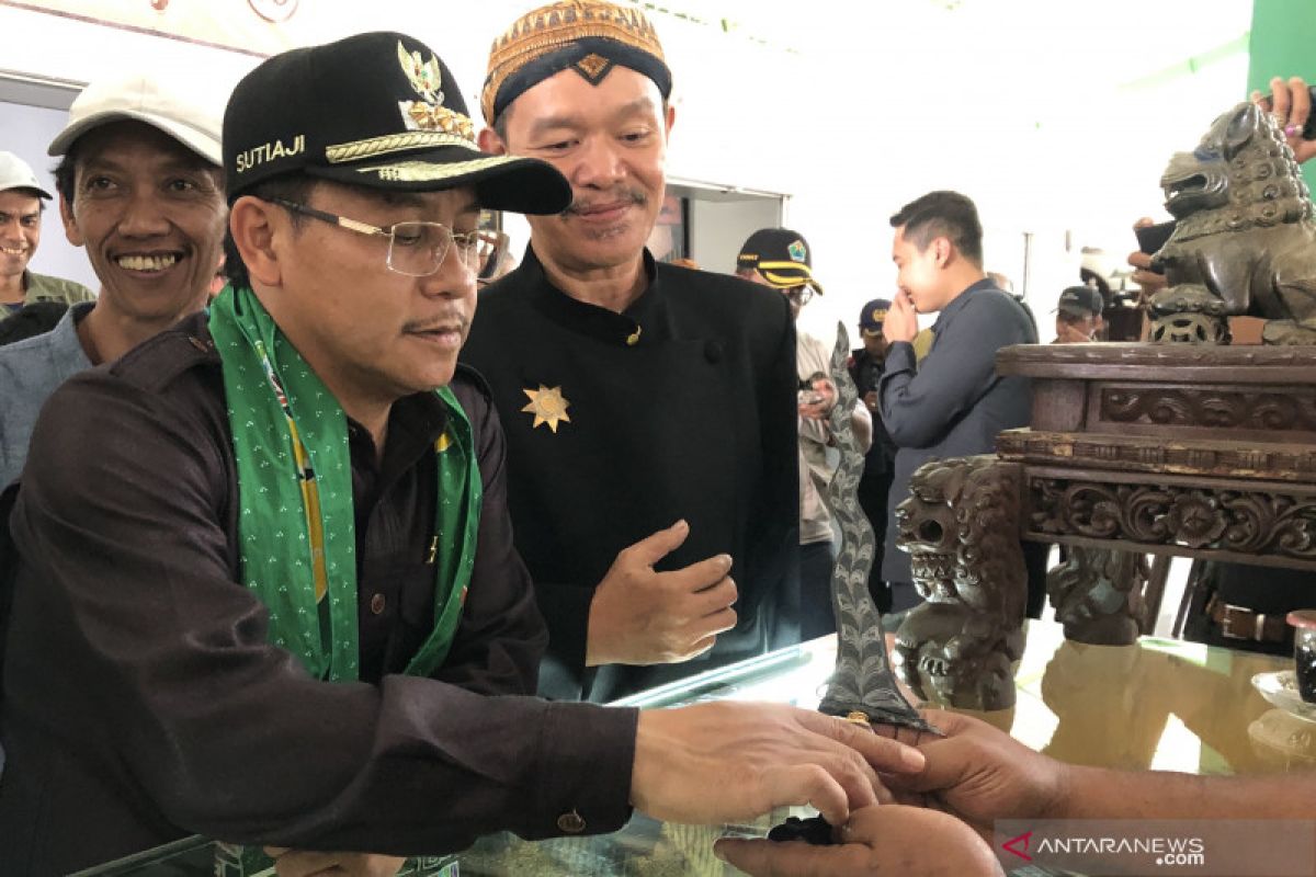 Pemerintah Kota Malang siap benahi Pasar Seni Bareng
