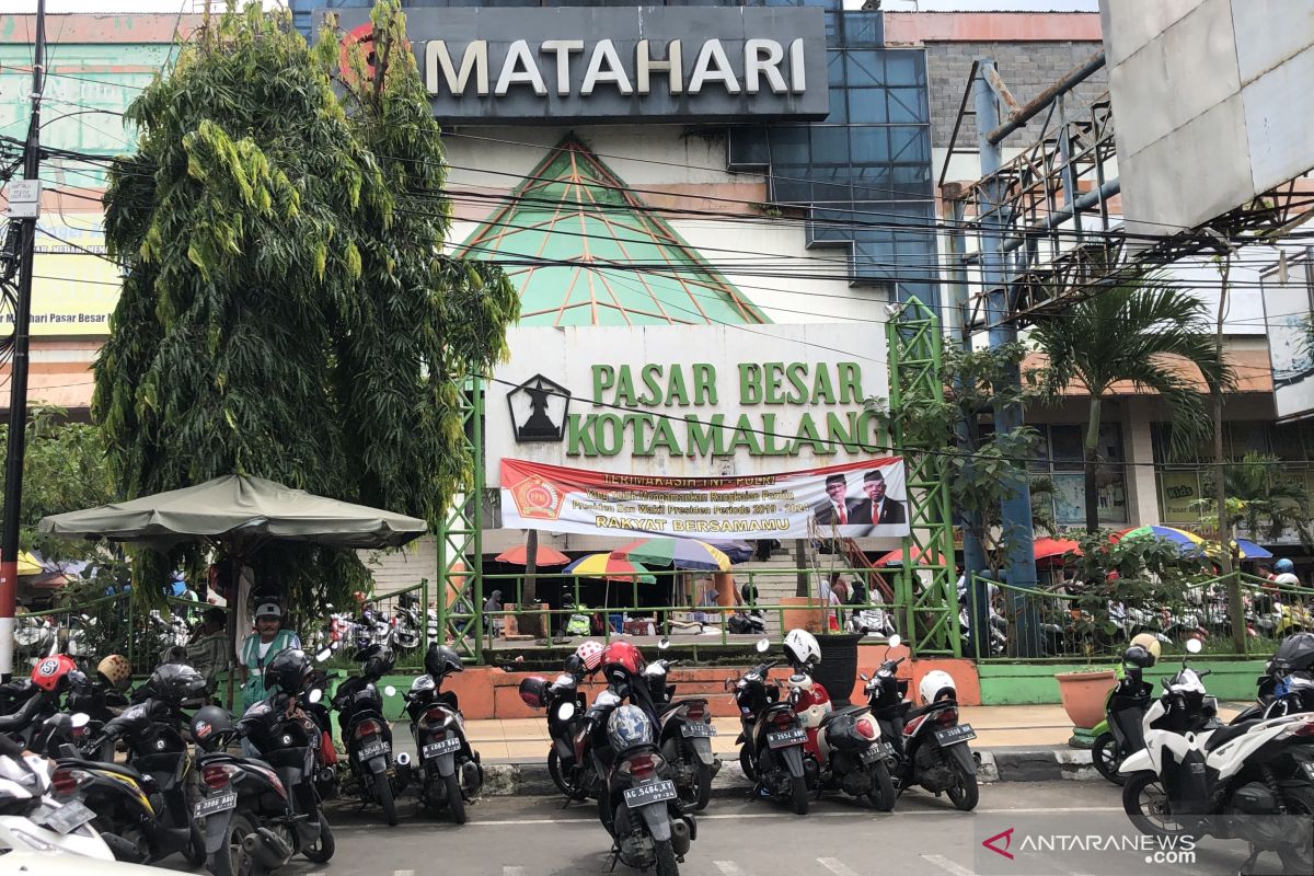 Tim ahli ITS uji kekuatan struktur bangunan Pasar Besar Kota Malang