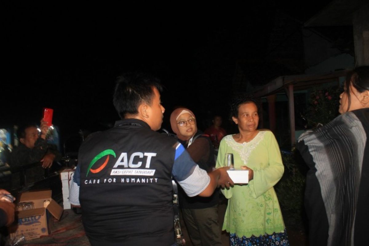 ACT Tegal salurkan bantuan kemanusian korban banjir  Sindangjaya