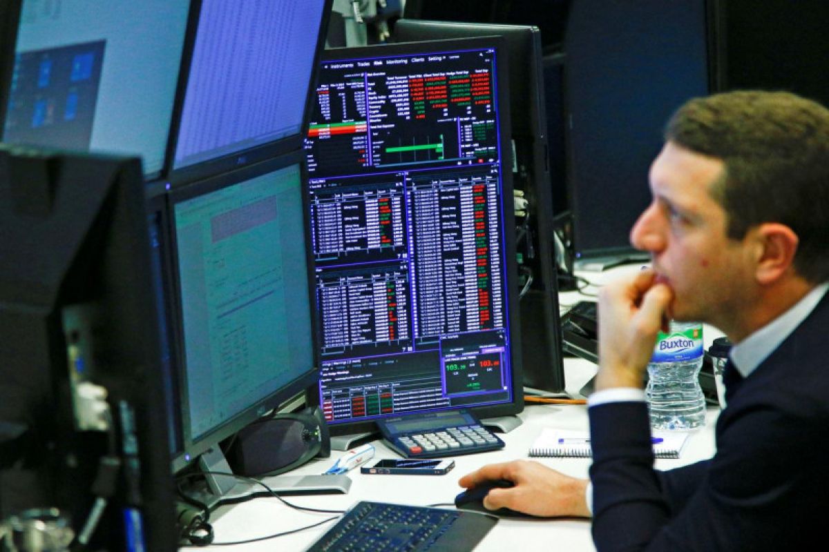 Saham Inggris ditutup di zona merah, Indeks FTSE 100 jatuh 1,40 persen