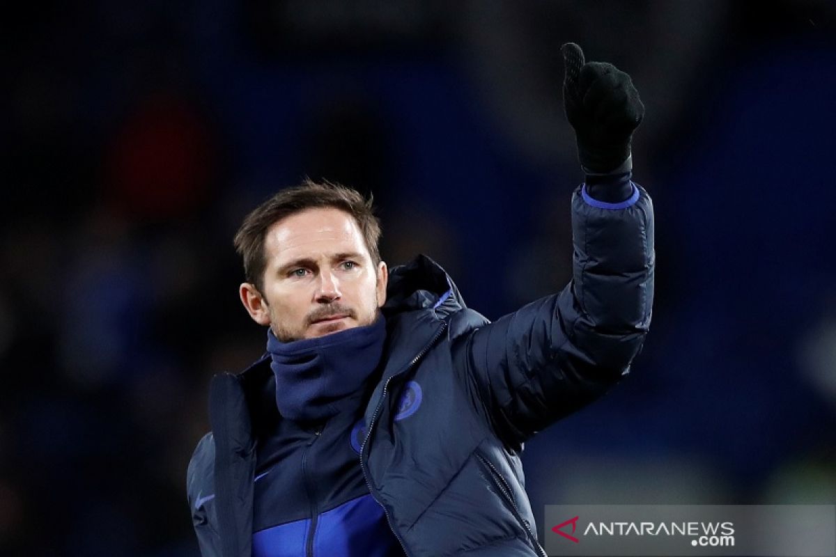 Lampard akan evaluasi kiper Chelsea saat akhir musim