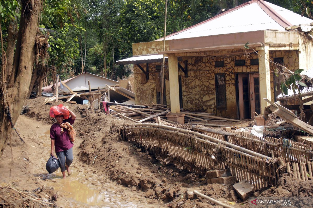 Sepekan ke depan warga Lebak diminta waspadai banjir dan longsor