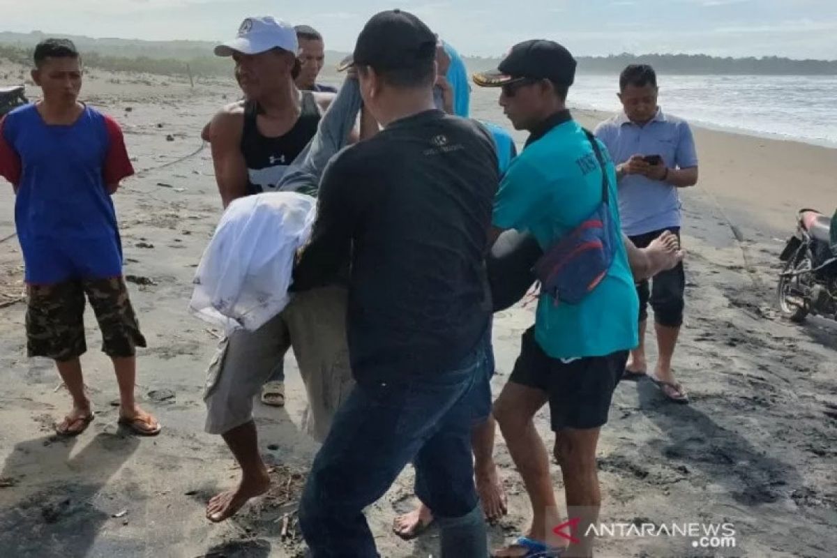 Dua wisatawan tewas di Pantai Cijeruk Garut