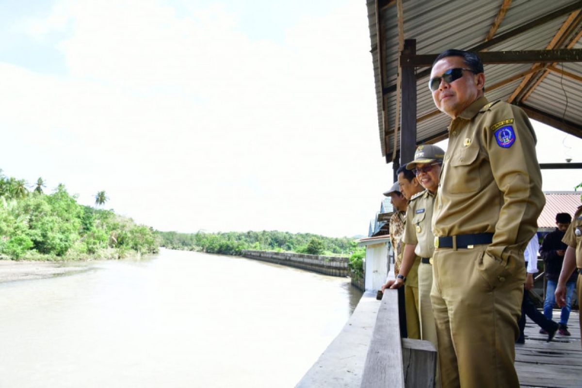 Gubernur dukung Wali Kota Parepare tangani bencana banjir