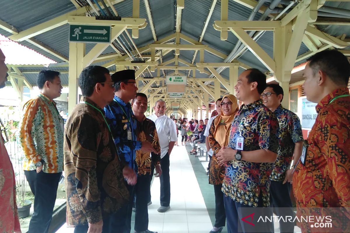 Dewan ingatkan RS di Singkawang tidak menolak pasien BPJS