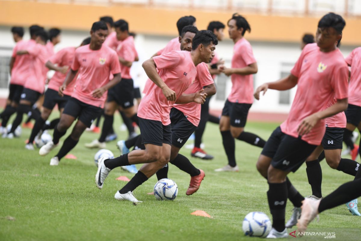 Timnas U-19 menjalani uji coba perdana melawan tim universitas Korsel