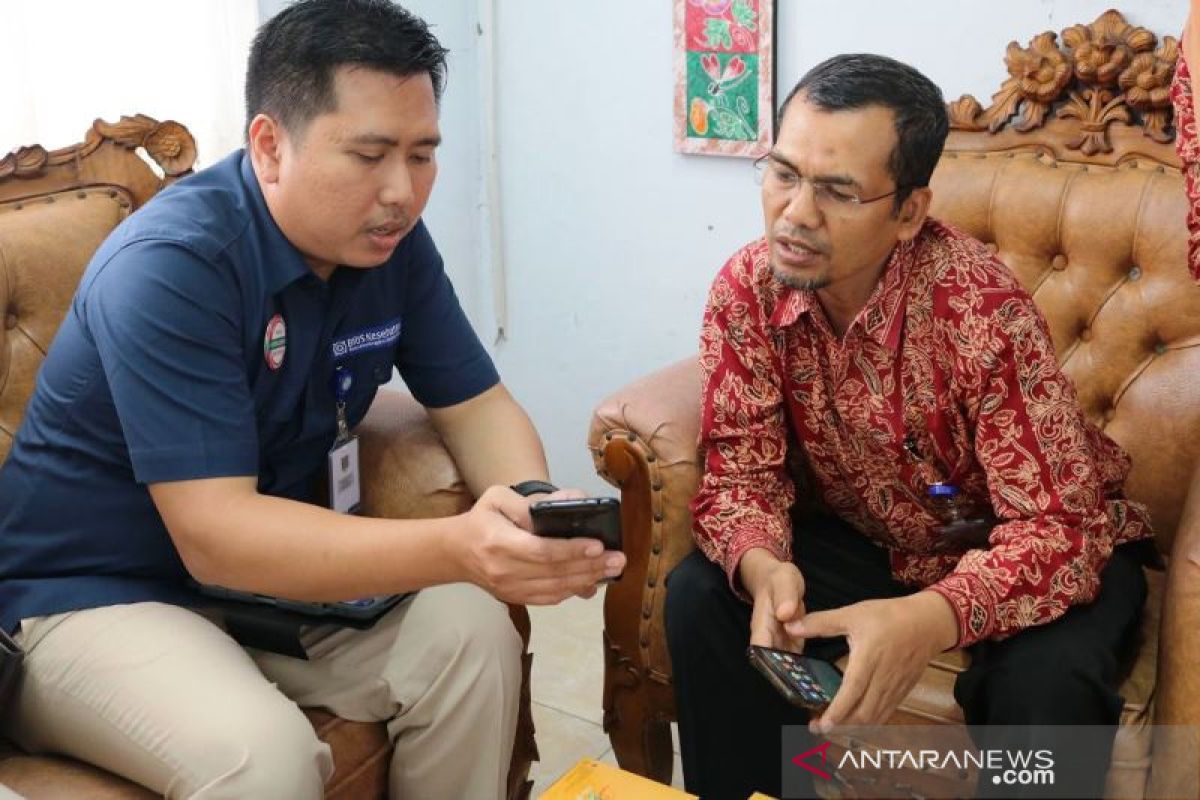 Di RS Solok, BPJS Kesehatan apresiasi antrean online melalui Whatsapp