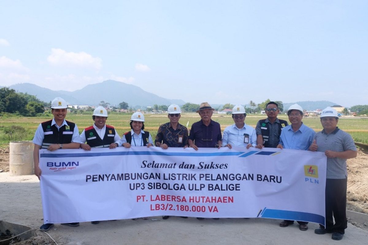Dukung pariwisata Danau Toba, PLN Sibolga resmikan penyambungan listrik ke PT Labersa Balige
