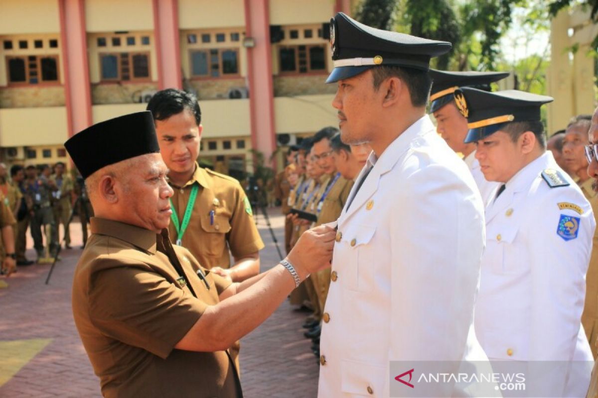 Penyegaran di awal tahun Bupati lantik 77 pejabat