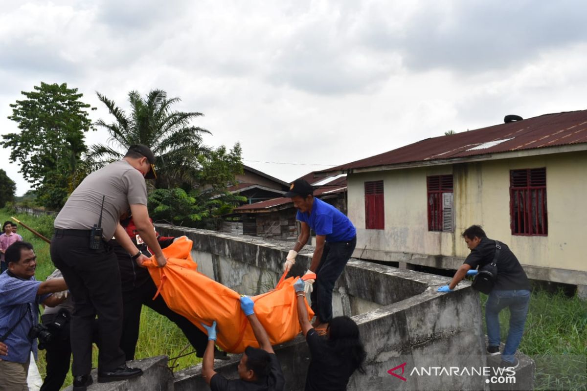 Mayat misterius dalam parit gegerkan warga Pekanbaru