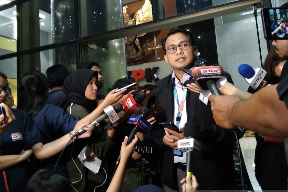 KPK geledah apartemen milik tersangka suap Harun Masiku