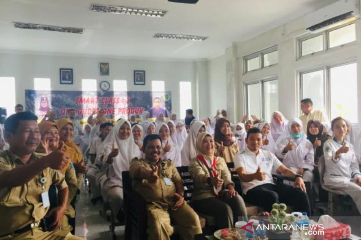 Melati Erzaldi kunjungi SMK Negeri 5 bantu produk siswa bernilai ekonomi